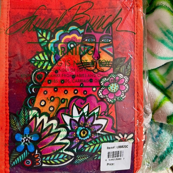 Laurel Burch Feline Friends crossbody zip top purse. Blooming Cat. - Picture 2 of 6